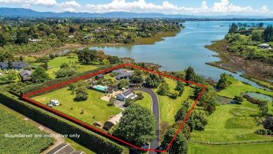  at 14A Treholm Lane, Tauranga