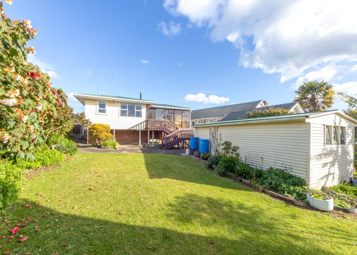  at 6 Keats Place, Blockhouse Bay, Auckland City, Auckland