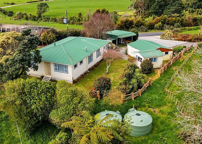  at 32 Hurworth Road, HURWORTH, NEW PLYMOUTH