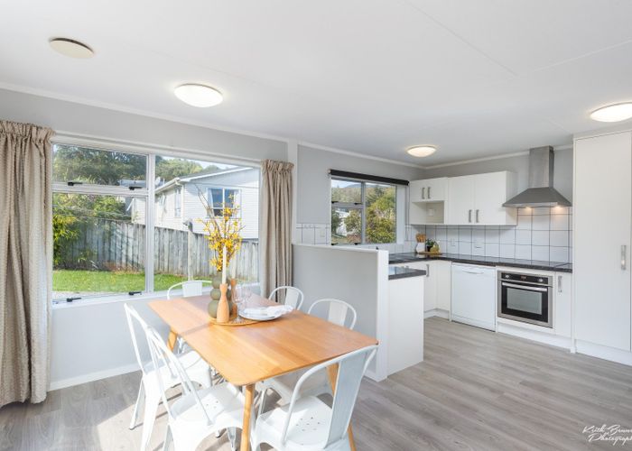  at 118 Norana Road, Timberlea, Upper Hutt