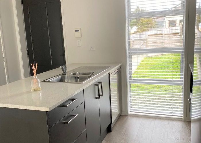  at 1 Kaneke Place, Glen Eden, Waitakere City, Auckland