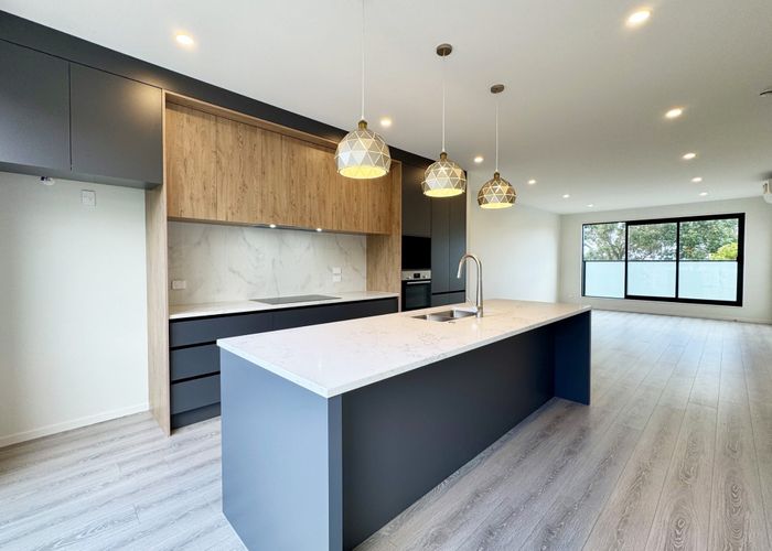  at 3/20 Penzance Road, Mairangi Bay, North Shore City, Auckland