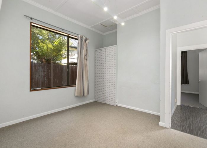  at 10  Lochend street, Musselburgh, Dunedin, Otago