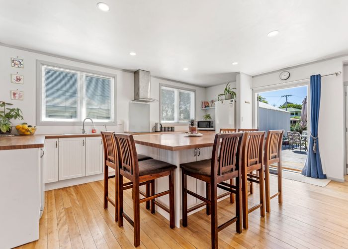  at 21 Sundown Avenue, Manly, Whangaparaoa
