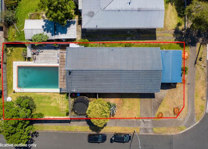  at 1 Malory Street, Avondale, Auckland