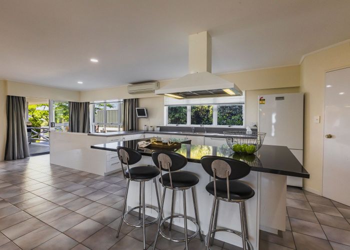  at 81 Churchill Drive, Taradale, Napier