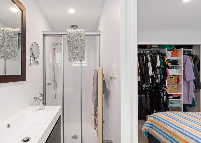  at 2/30 Bellevue Road, Mount Eden, Auckland City, Auckland