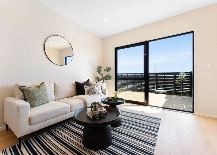  at 10 Greenbrier Street, Westgate, Waitakere City, Auckland