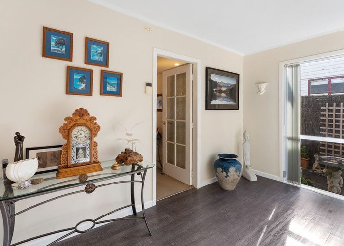  at 33 Wharemauku Road, Raumati Beach, Kapiti Coast, Wellington
