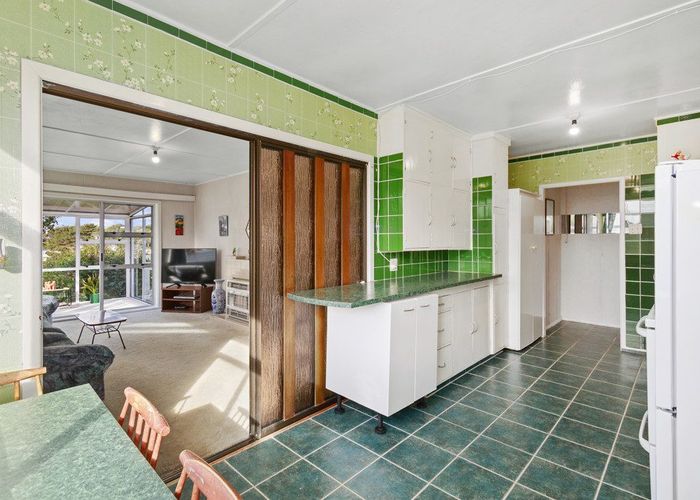  at 100 Moorefield Road, Johnsonville, Wellington