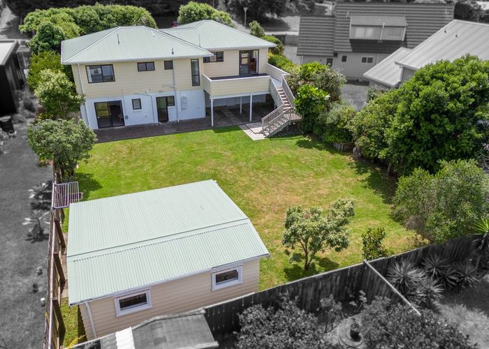  at 104 Tutere Street, Waikanae Beach, Waikanae