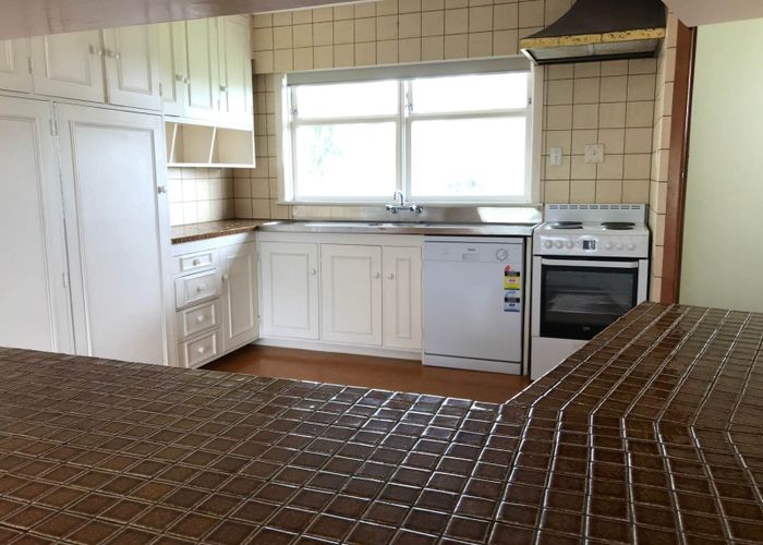  at 36 Vera Road, Te Atatu South, Waitakere City, Auckland