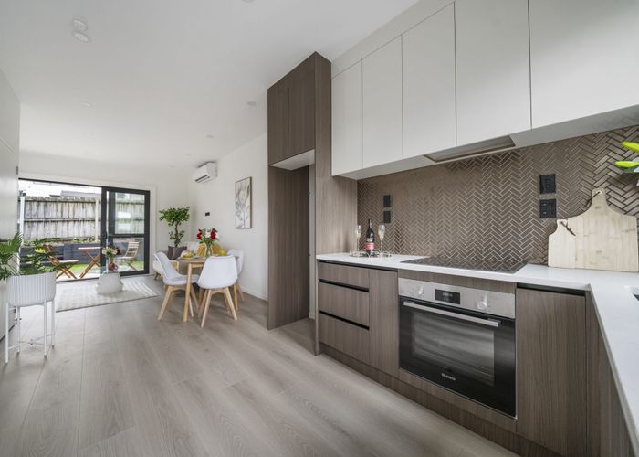  at 5/302 Blockhouse Bay Road, Avondale, Auckland City, Auckland