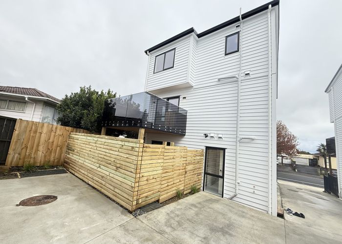  at 7/24 Aberfeldy Avenue, Highland Park, Manukau City, Auckland