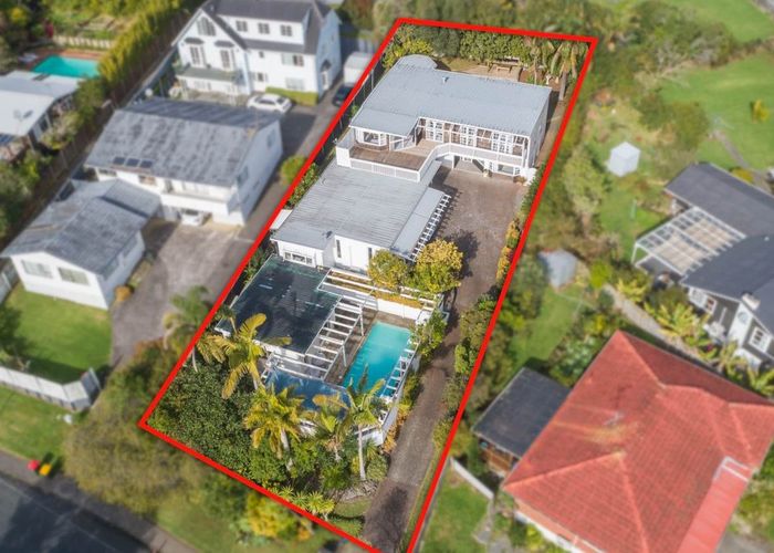  at 42 Eban Avenue, Hillcrest, Auckland