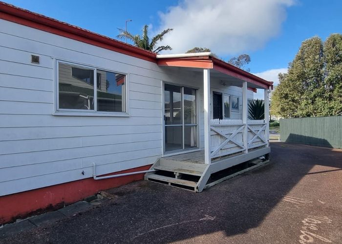  at 11 Tyndrum Place, Highland Park, Manukau City, Auckland