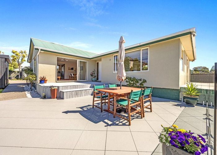  at 232 Lake Terrace Road, Shirley, Christchurch City, Canterbury