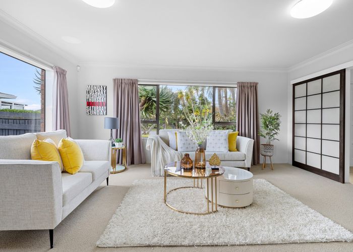  at 15 Chip Grove, Sunnyhills, Auckland