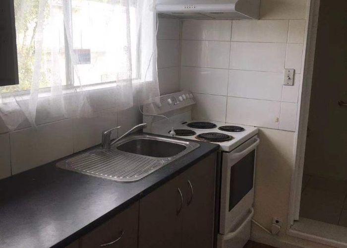  at 2/64 Grange Road, Mount Eden, Auckland City, Auckland