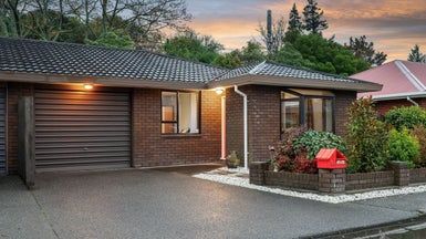  at 1/8 Torvill And Dean Lane, Cashmere, Christchurch