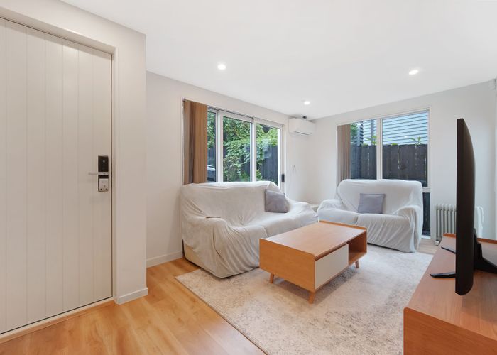  at 33a Riverhills Avenue, Pakuranga Heights, Manukau City, Auckland
