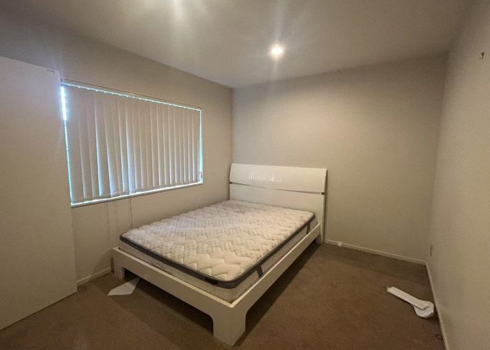  at 116 Simpson Road, Henderson Valley, Waitakere City, Auckland