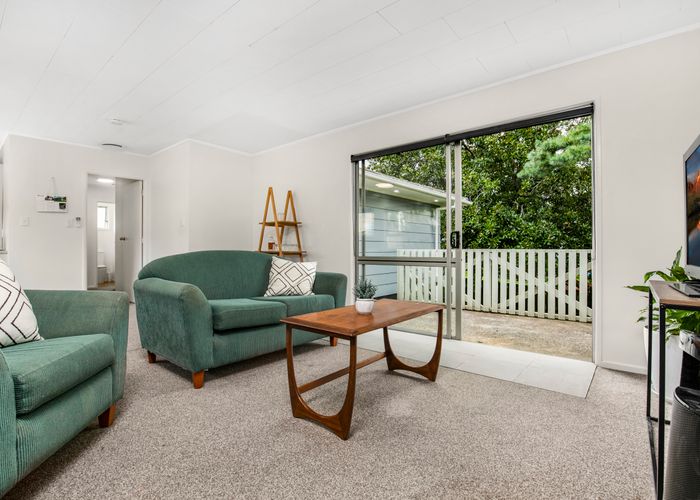  at 27 Hewlett Road, Massey, Auckland