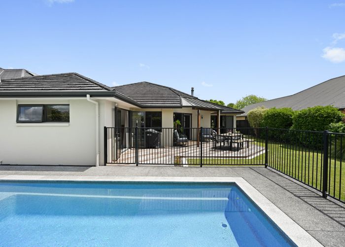  at 4 Parkwood Place, Huntington, Hamilton, Waikato