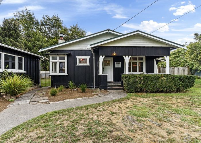  at 11 Woodleigh Street, Frankleigh Park, New Plymouth