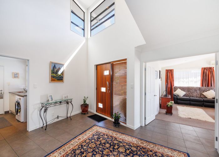  at 27 Ruapehu Drive, Fitzherbert, Palmerston North, Manawatu / Whanganui