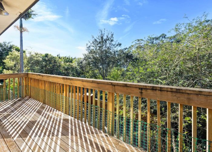  at 19 Zefiro Drive, Massey, Waitakere City, Auckland