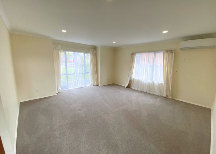  at 18 Arlose Pl, Westgate, Waitakere City, Auckland