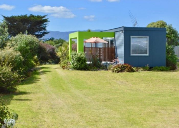  at 22 Babbacombe Avenue, Otaki Beach, Kapiti Coast, Wellington