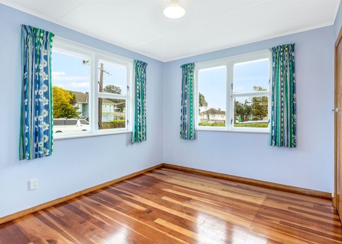  at 19 D'Urville Street, Cannons Creek, Porirua
