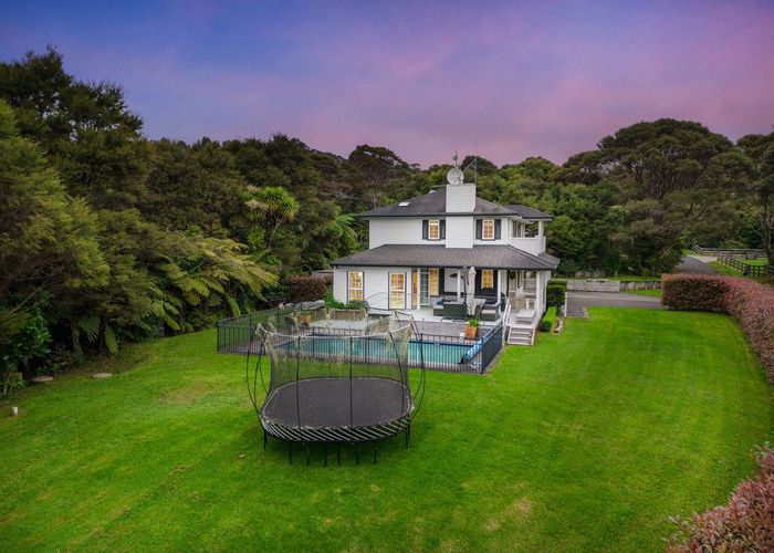  at 33 Cochran Road, Oratia, Auckland