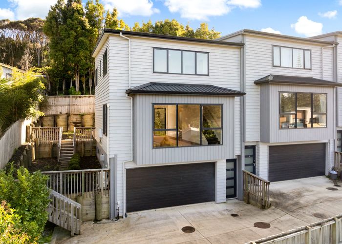  at 4/4 McQuoid pl, Glenfield, North Shore City, Auckland