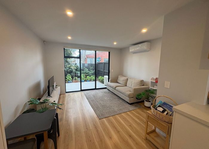  at 5/12 New Brighton Road, Shirley, Christchurch City, Canterbury