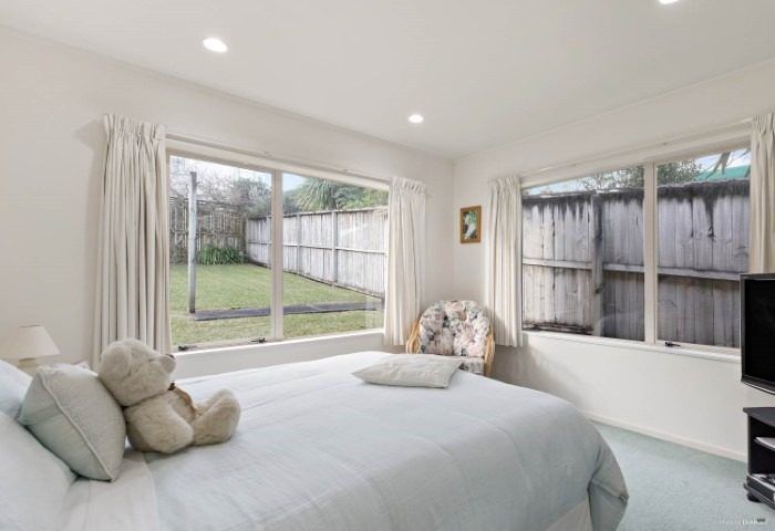  at 32 Hugh Green Drive, Pinehill, North Shore City, Auckland