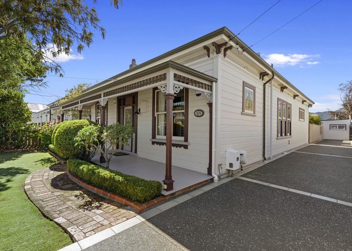  at 104 Richmond Street, Petone, Lower Hutt