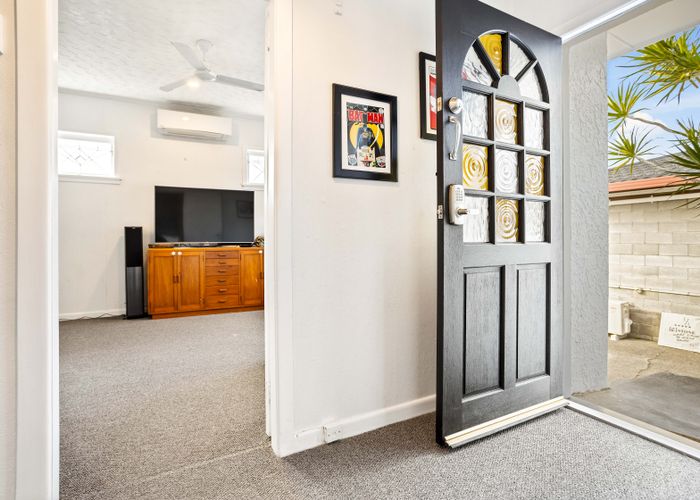  at 3/56 Te Atatu Road, Te Atatu South, Auckland