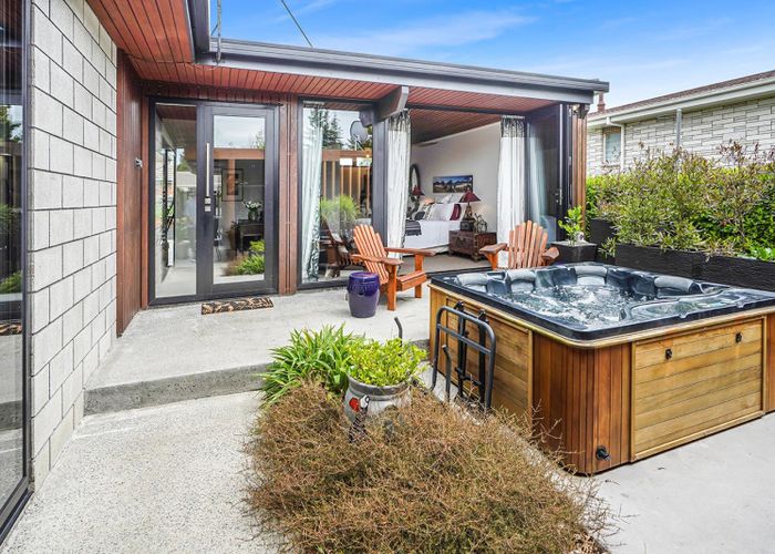  at 21 Samuel Place, Queenwood, Hamilton