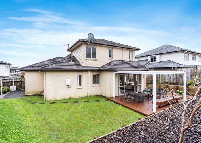  at 11 Kouras Place, Flat Bush, Auckland
