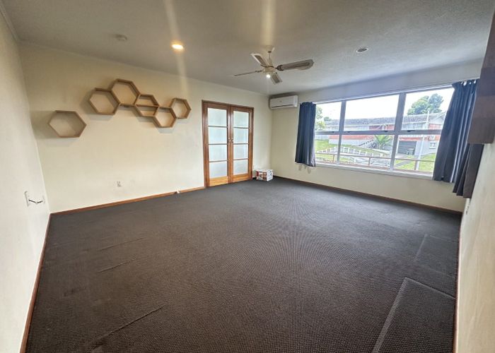 at 3A Manapouri Pl, Pakuranga Heights, Manukau City, Auckland