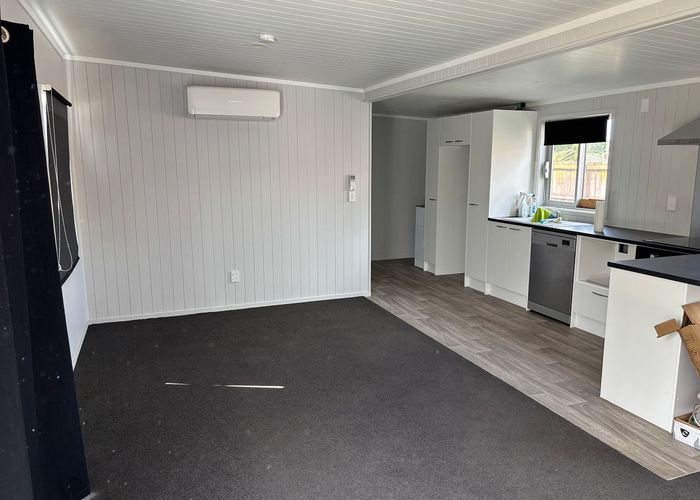  at 8 Lynmore Drive, Hill Park, Manukau City, Auckland