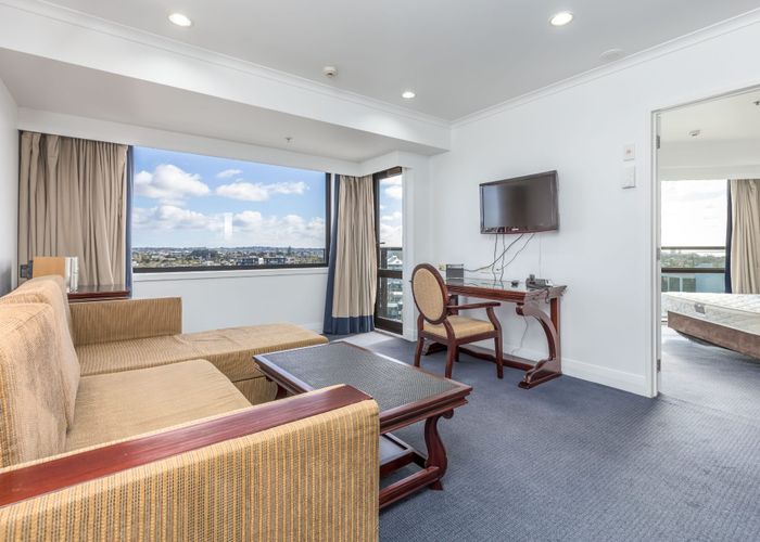  at 9-17 Byron Avenue, Takapuna, North Shore City, Auckland