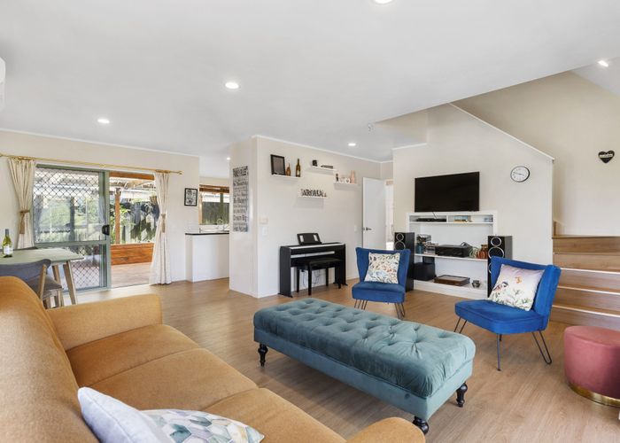  at 18 Carillon Place, Massey, Auckland