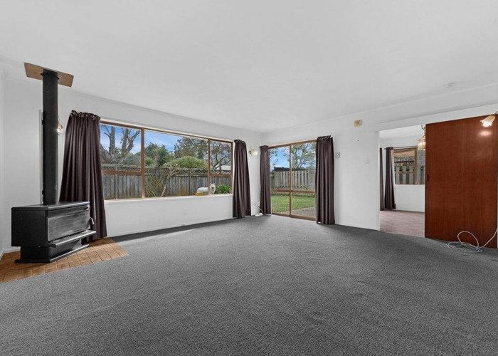  at 20 Huber Street, Weymouth, Manukau City, Auckland