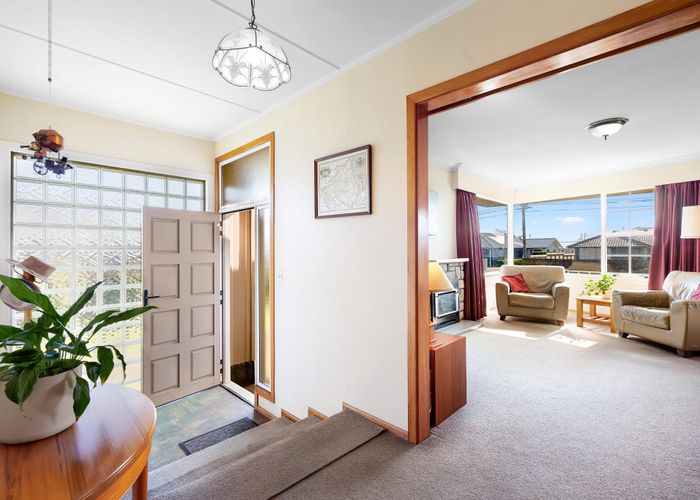  at 5 Smith Road, Merrilands, New Plymouth