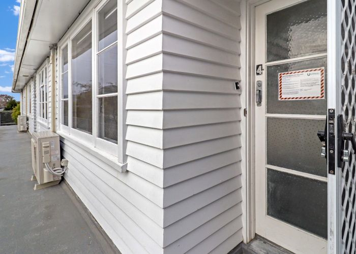  at 4/2 Argyle Grove, Trentham, Upper Hutt, Wellington