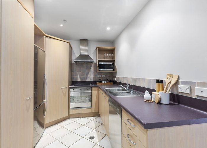  at 4E/5 Kent Terrace, Mount Victoria, Wellington